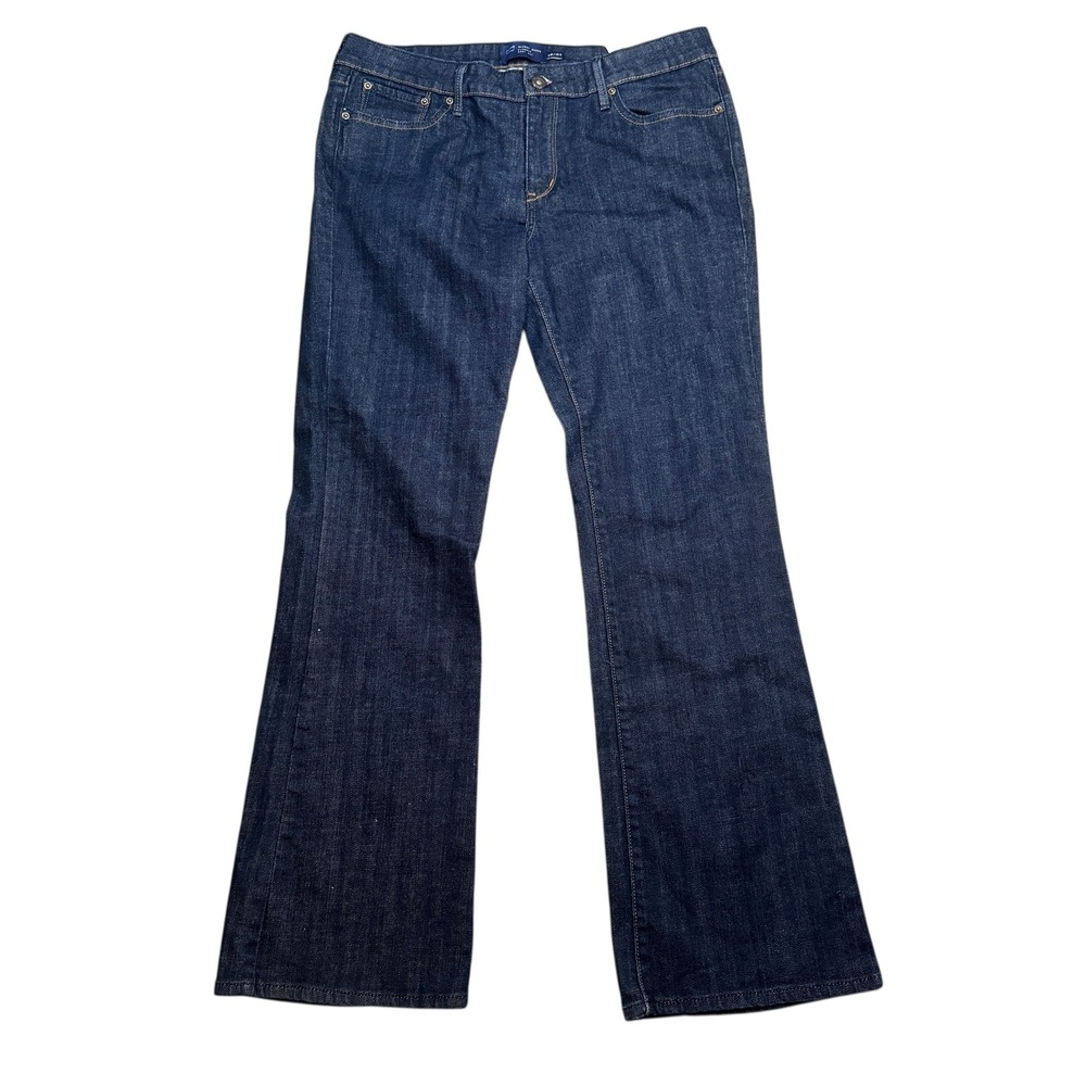 Levi's Women's Slight Curve Classic Boot Cut Jeans Dark Wash Size 12/31